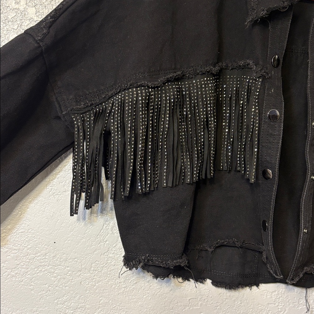 Black fringe crop jacket - Picture 2 of 8